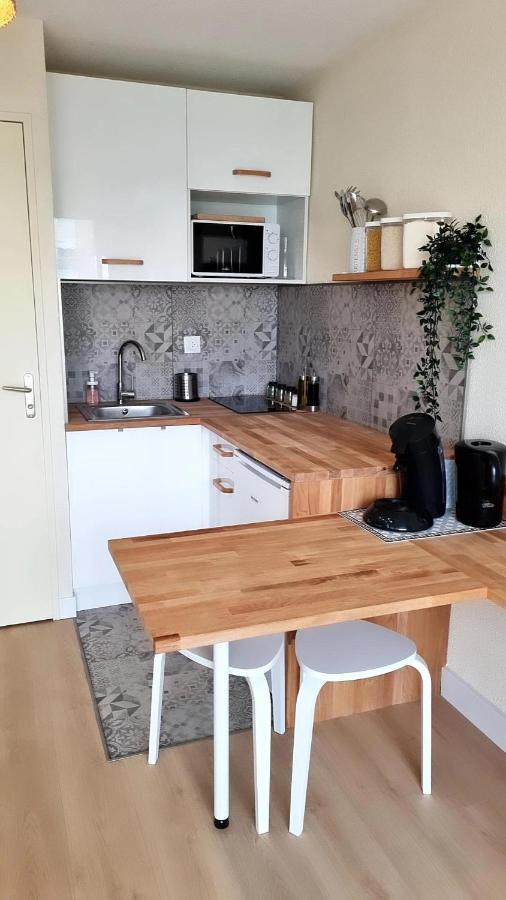 Studio Cabine Refait A Neuf A 3 Minutes A Pied De La Plage Apartment Le Grau-du-Roi Exterior photo